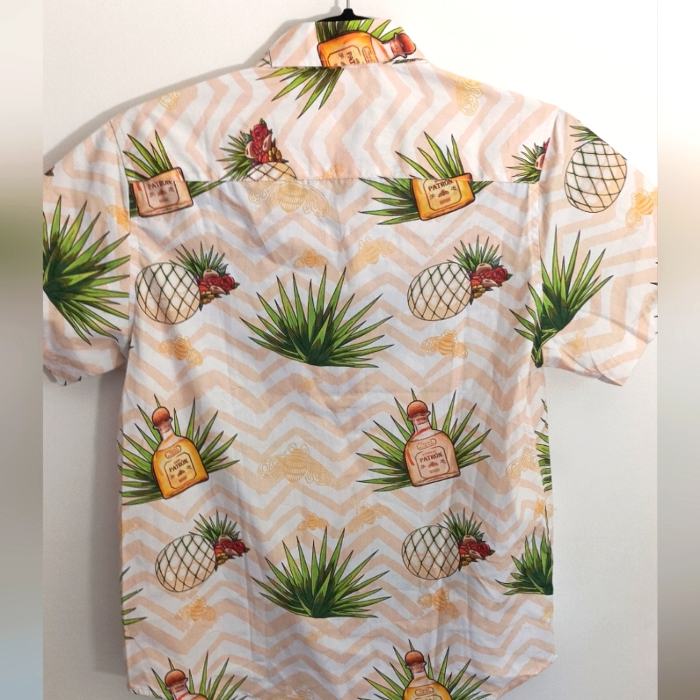 Patròn Tequila Button Up - Picture 4 of 5